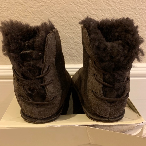 Baby UGG boots, Medium - Picture 3 of 8